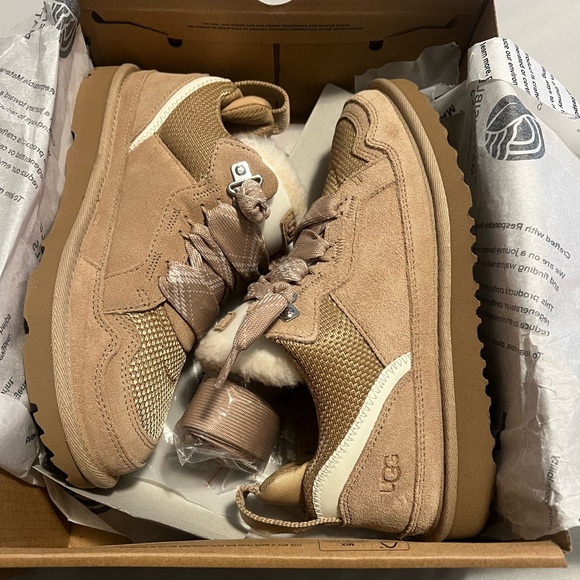 Big kids Uggs Lowmel Sneaker Sand - Picture 2 of 6